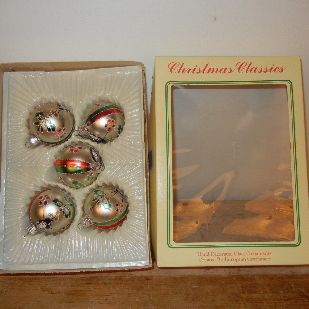 5 European Hand Painted 2 1/4" Commodore Christmas Classics Glass Ornaments